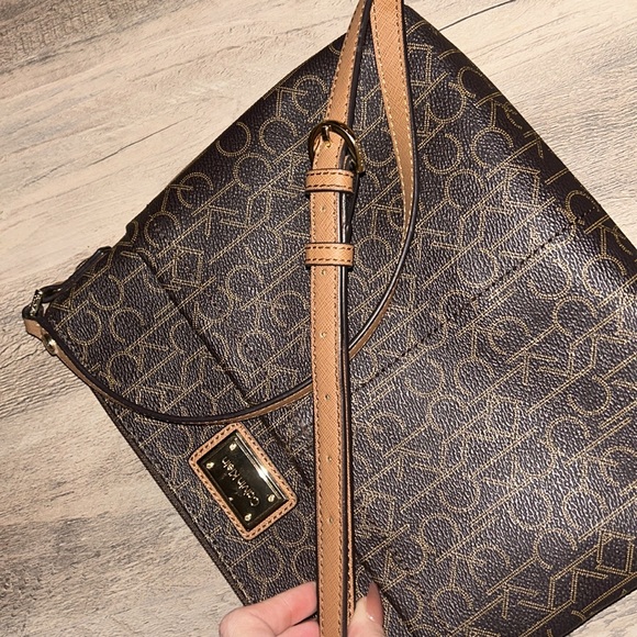 Calvin Klein Purse - Picture 5 of 5